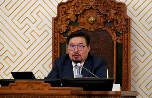 Чуулган: Асгат болон Салхитын мөнгөний ордыг улсад шилжүүлж авсан